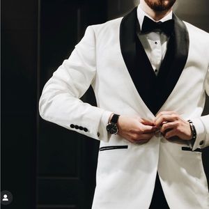 JF black at white tuxedo coat slim fit.